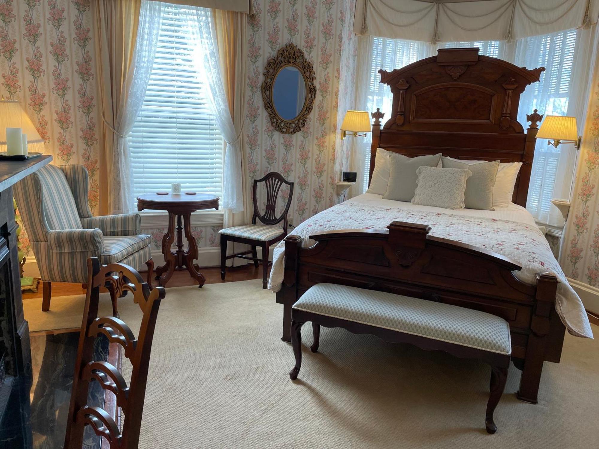 The Oaks Victorian Inn Christiansburg Bagian luar foto