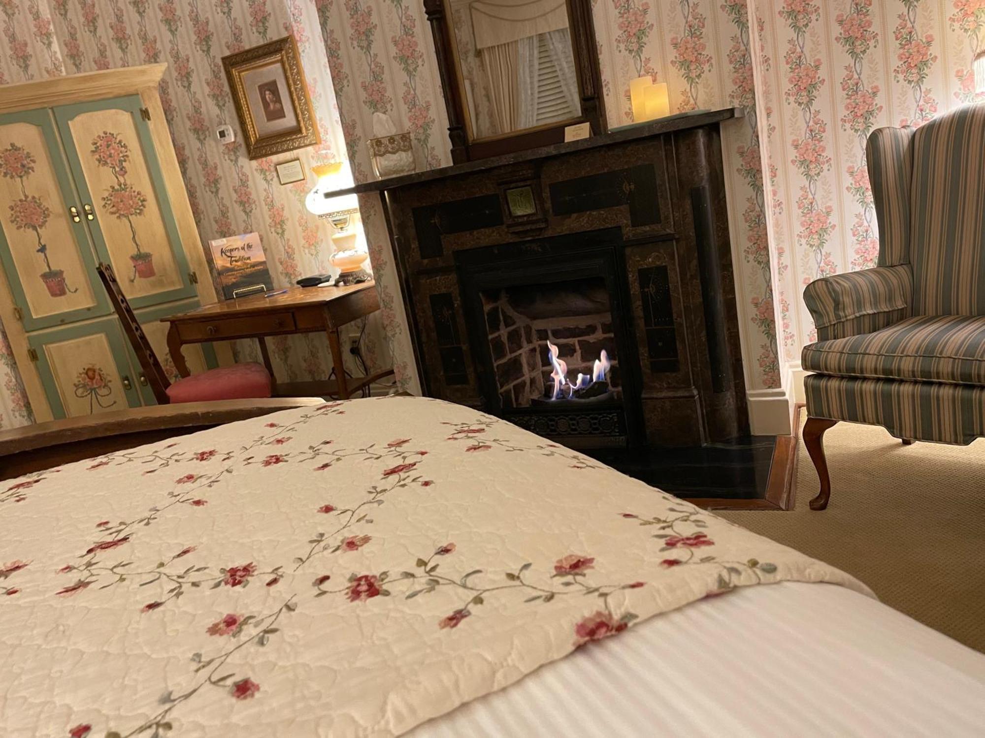 The Oaks Victorian Inn Christiansburg Bagian luar foto